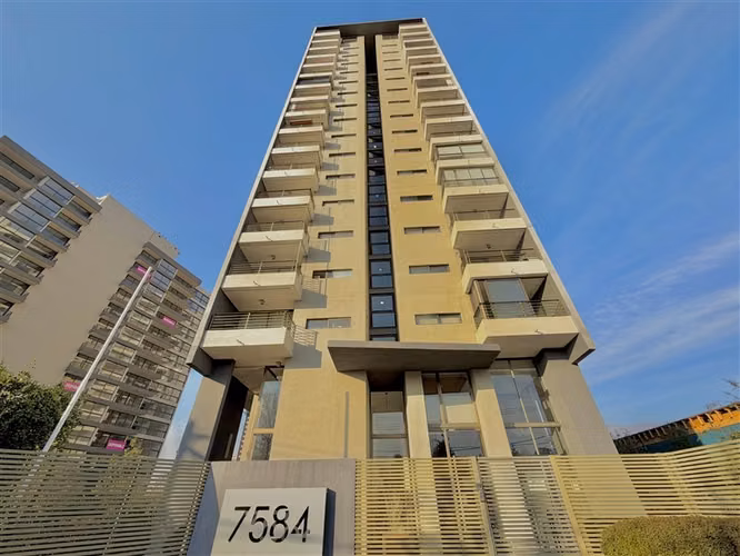 Duplex en venta con 2 estacionamientos en La Florida