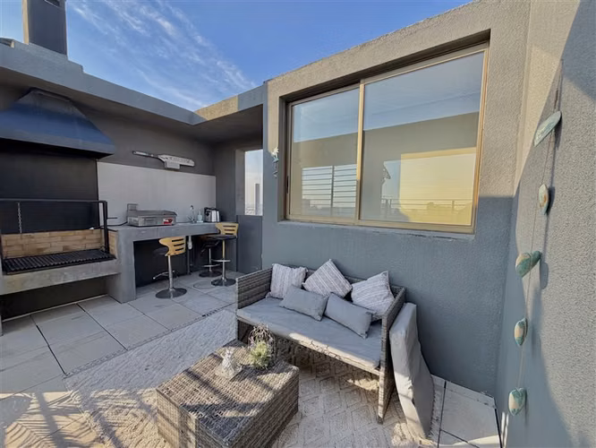 Duplex en venta con 2 estacionamientos en La Florida