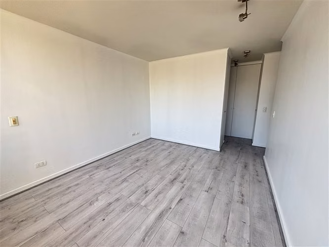 225 MillonesOFERTA YA Dpto Venta 2DORM Plaza Ñuñoa Simon Bol