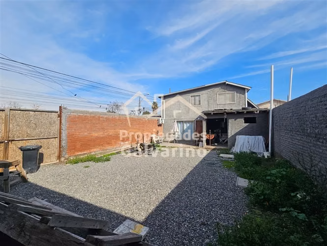 Casa en Isla de Maipo, 4H 2B y 4 estacionamientos - Imagen 4