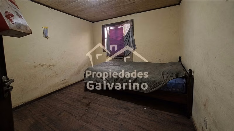 Casa en Peñaflor, cerca de supermercado y carretera