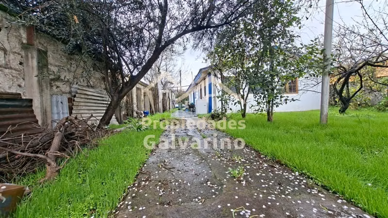 Casa en Peñaflor, cerca de supermercado y carretera