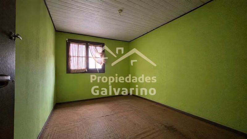 Casa en Peñaflor, cerca de supermercado y carretera