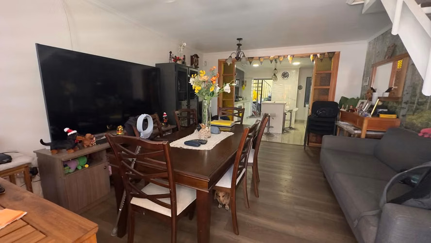 VENTA DE CASA TOTALMENTE REMODELADA / MANUEL SILVA - Imagen 5