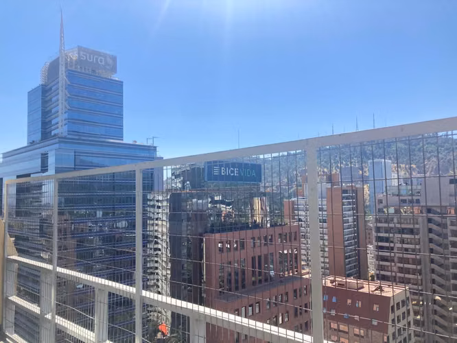AMPLIA OFICINA DE 2 PISOS AZOTEA CON TERRAZAS Y VISTA 360 A SANTIAGO - Imagen 20