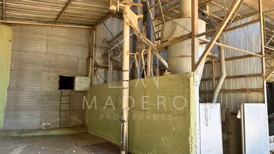 PROPIEDAD INDUSTRIAL MOLINO SUIZO ESQUINA RUTA 5 VICTORIA