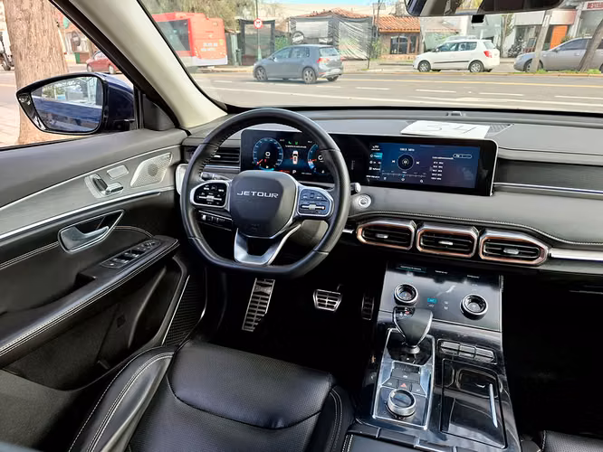 JETOUR X70 PLUS 2024