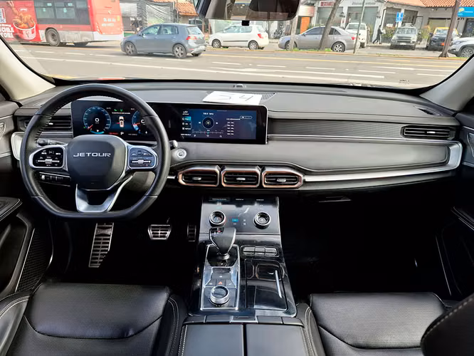JETOUR X70 PLUS 2024