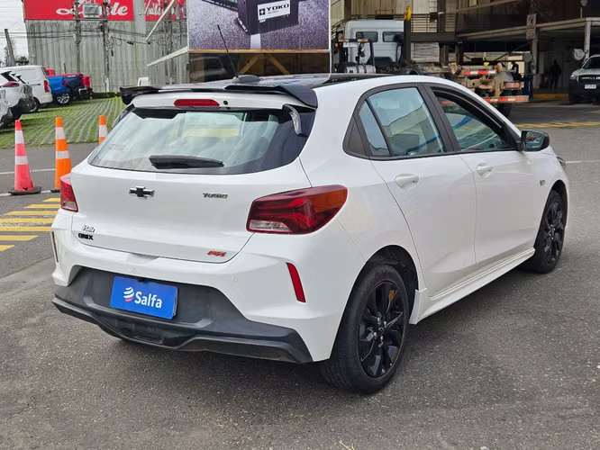 Chevrolet Onix 1.0T RS R 4X2 HB MT 5P 2024 - Imagen 5