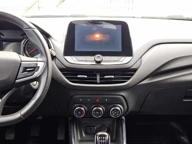 Chevrolet Onix 1.0T RS R 4X2 HB MT 5P 2024 - Imagen 15