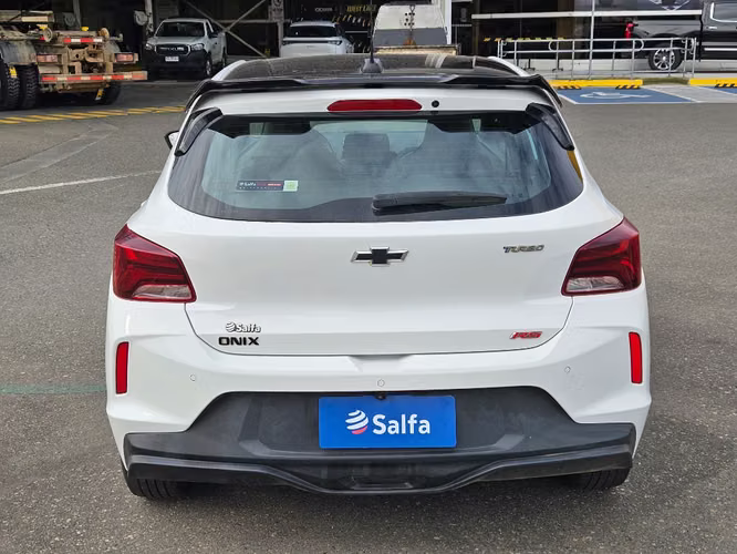 Chevrolet Onix 1.0T RS R 4X2 HB MT 5P 2024 - Imagen 6