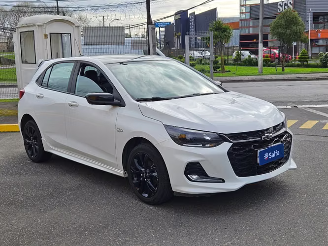 Chevrolet Onix 1.0T RS R 4X2 HB MT 5P 2024 - Imagen 3