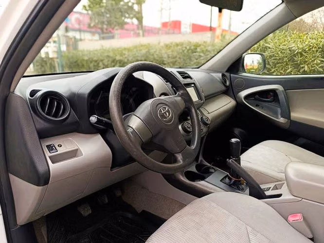 TOYOTA RAV4 LUJO 4X2 - 2013 | 2759 - Imagen 10