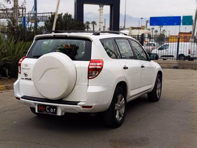 TOYOTA RAV4 LUJO 4X2 - 2013 | 2759 - Imagen 8