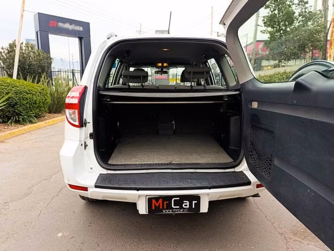 TOYOTA RAV4 LUJO 4X2 - 2013 | 2759 - Imagen 9