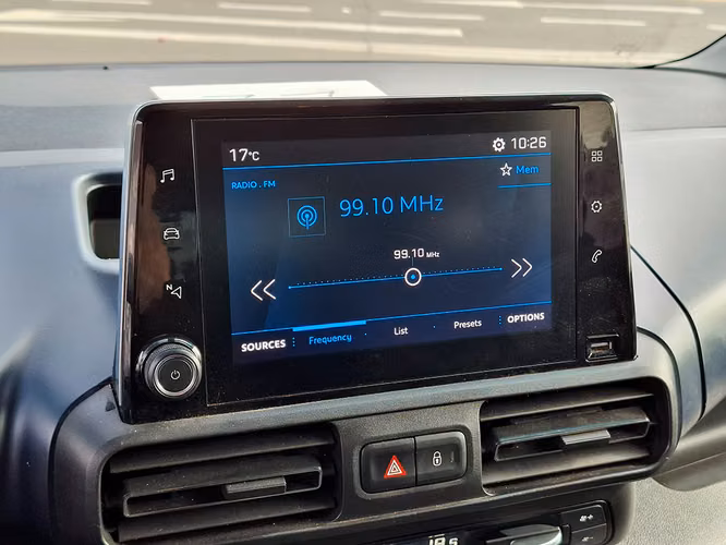 PEUGEOT RIFTER 2024 - Imagen 14