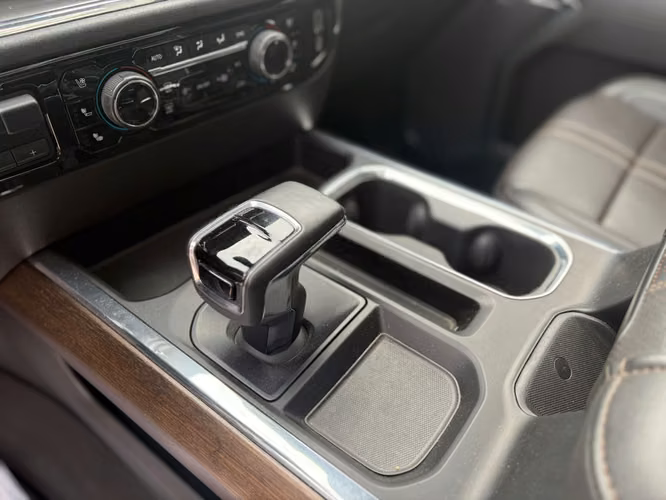 CHEVROLET SILVERADO 3.0 TD HIGH COUNTRY AT 4X4 DIESEL - Imagen 9