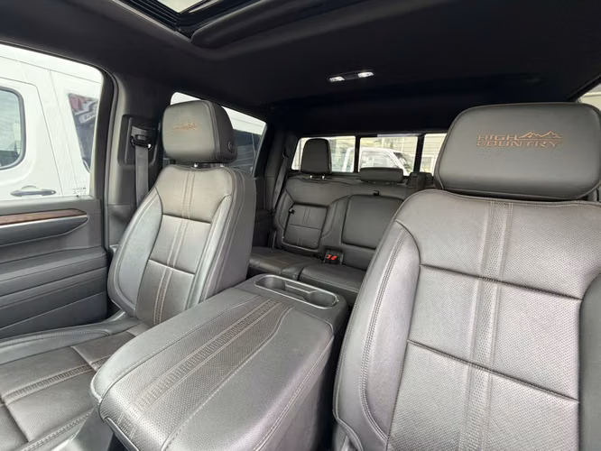 CHEVROLET SILVERADO 3.0 TD HIGH COUNTRY AT 4X4 DIESEL - Imagen 7