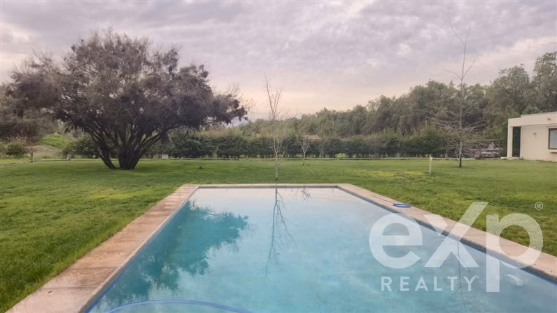 Casa en venta de 5 dorm. en Lampa