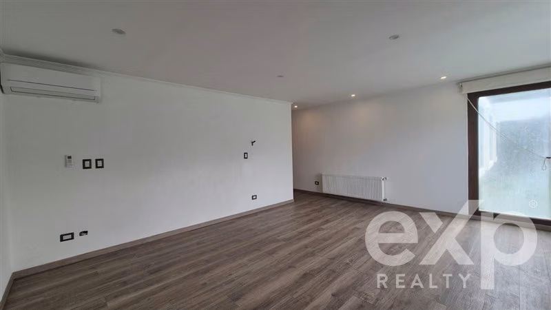 Casa en venta de 5 dorm. en Lampa