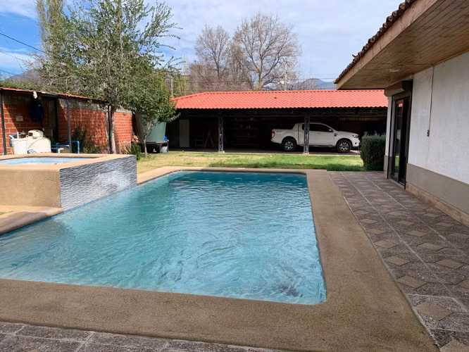 Casa de alto estándar con piscina y quincho | Carretera San Martín - Imagen 3