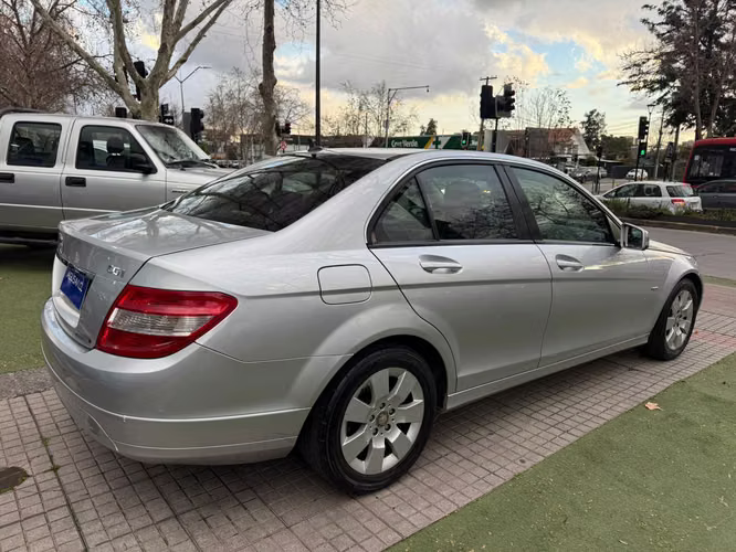 Mercedes Benz C180 CGI BLUE EFFICIENCY (2011)