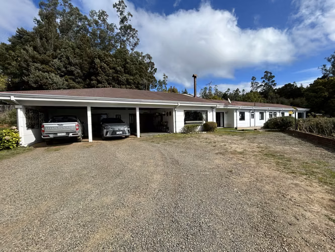 SE VENDE CASA CON VISTA Y UBICACION PRIVILEGIADA EN ARAUCO