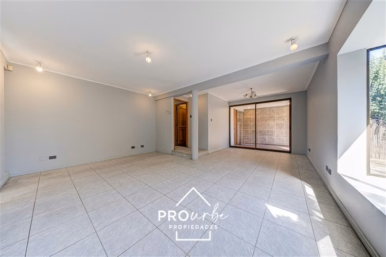 EST. CROATA / RESIDENCIAL / AMPLIA, LUMINOSA Y REMODELADA - Imagen 10