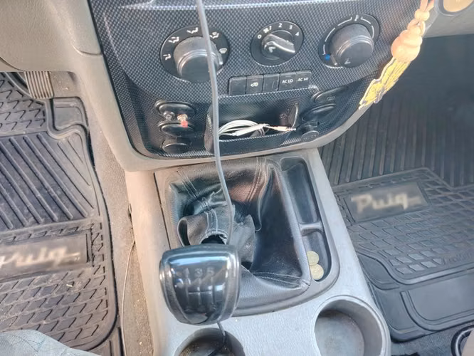 MAHINDRA PIK-UP XL C/S 4X2 EV - 2015 | 2742 - Imagen 16