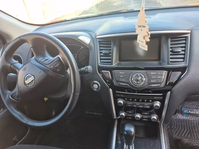 Vendo Nissan Pathfinder - Imagen 4