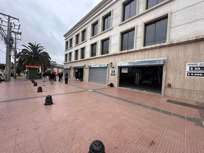 Arriendo Estacionamientos Mensuales / La Serena Centro
