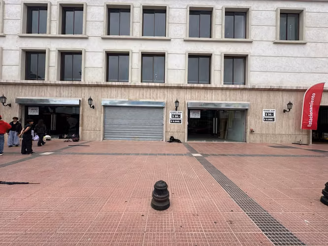 Arriendo Estacionamientos Mensuales / La Serena Centro