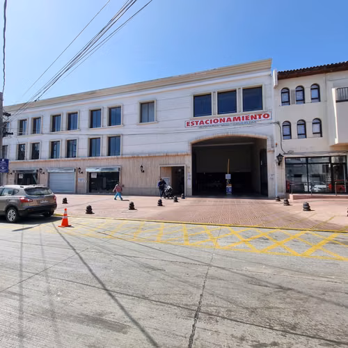 Arriendo Estacionamientos Mensuales / La Serena Centro