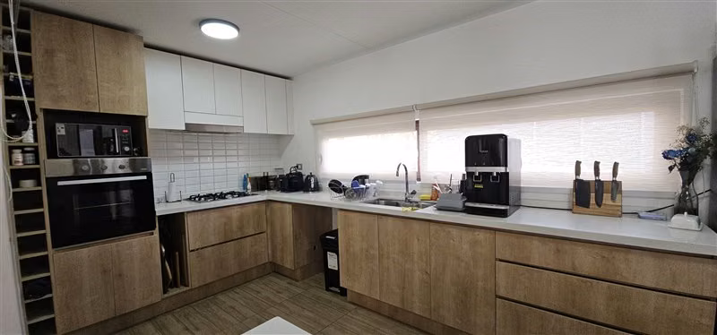 Casa en venta de 4 dorm. en Peñalolén