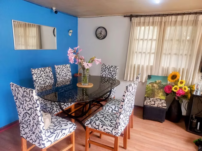 Propiedad con 2 casas a 5 minutos de la playa!