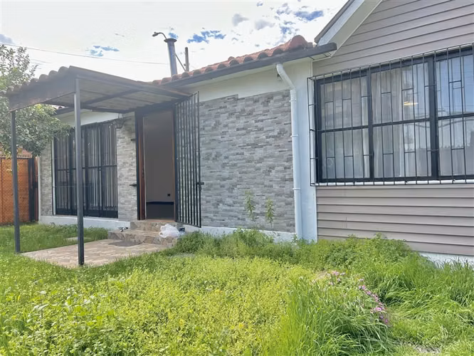 Casa 3D, 2B , remodela en sector residencial