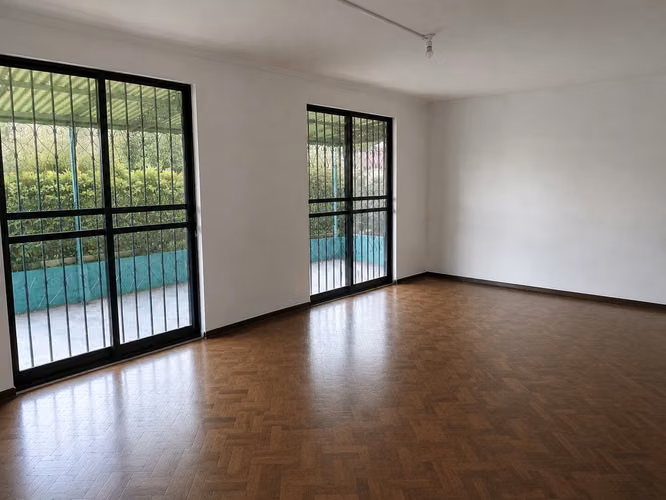 Se Vende Casa de un piso,  3d,1b  Felix Weingardner, Pedro Aguirre Cerda