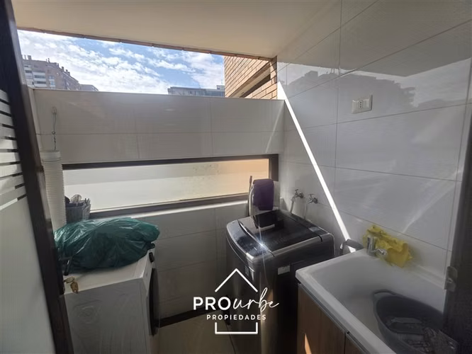 Departamento en venta de 2 dorm. en Las Condes