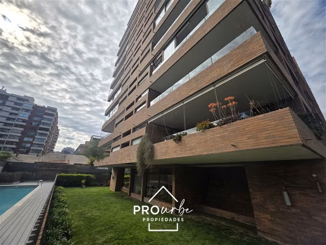 Departamento en venta de 2 dorm. en Las Condes