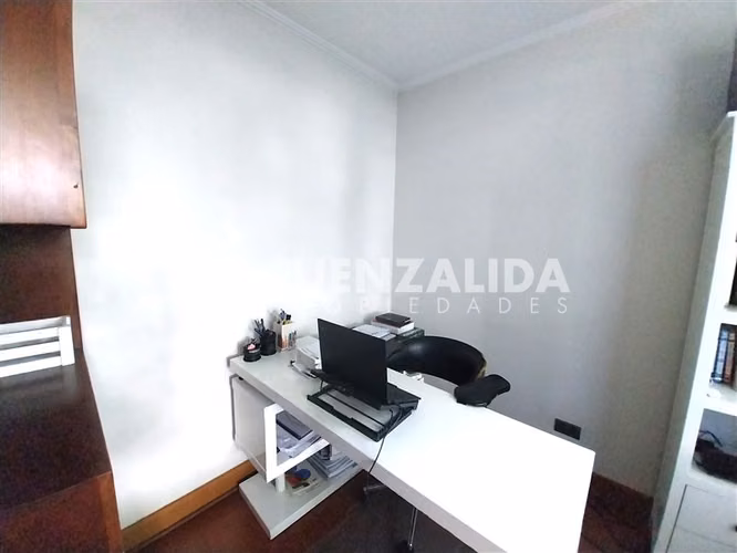 Casa en arriendo de 4 dorm. en Lo Barnechea