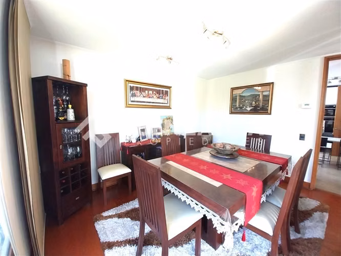 Casa en arriendo de 4 dorm. en Lo Barnechea