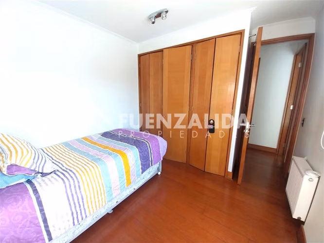 Casa en arriendo de 4 dorm. en Lo Barnechea