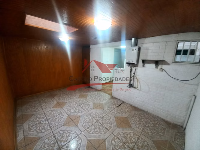CASA DE DOS PISOS CON 2 DORMITORIOS, 1 BAÑO - Imagen 13