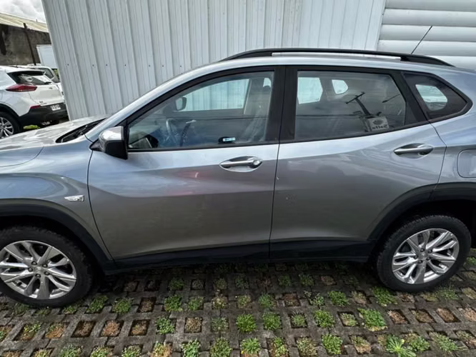 Chevrolet Tracker 1.2T LTZ R 4X2 AT 5P 2025 - Imagen 8