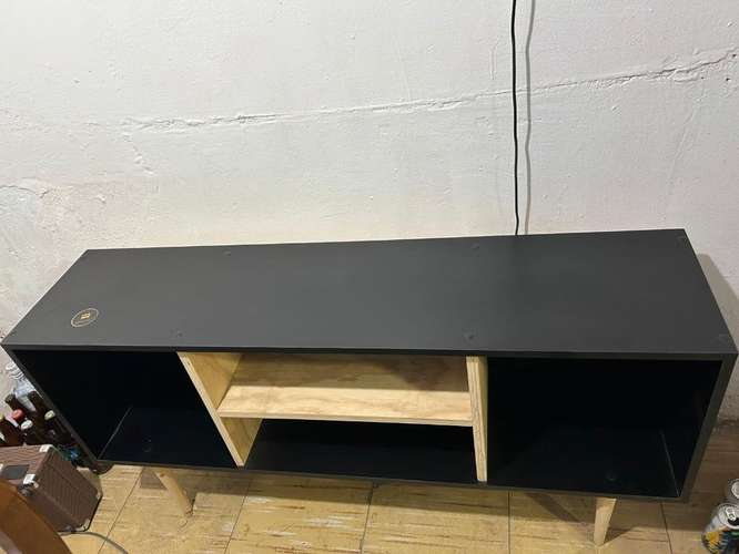 Sofás, cocina, refrigerador, cama y rack - Imagen 5