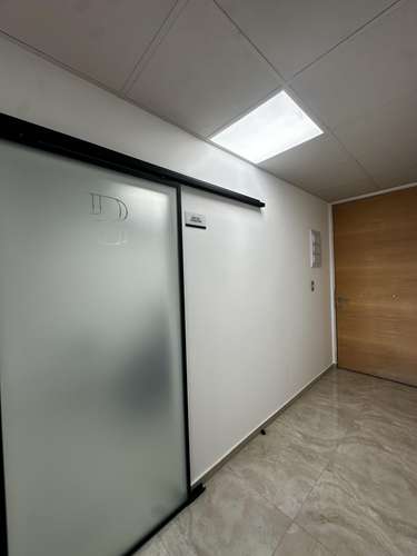 OFICINA TIPO CLINICA EN  AV LA DEHESA