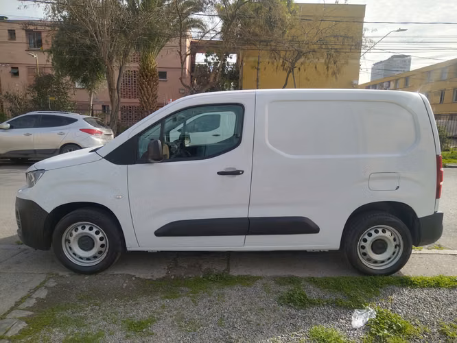 Peugeot Partner 2023 L1 1.5