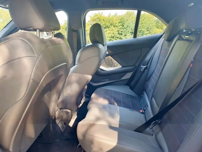BMW 118 HATCHBACK 1.5 AUT 2025