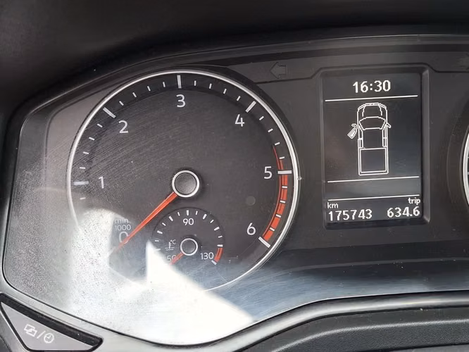 VOLKSWAGEN AMAROK 2021 - Imagen 17