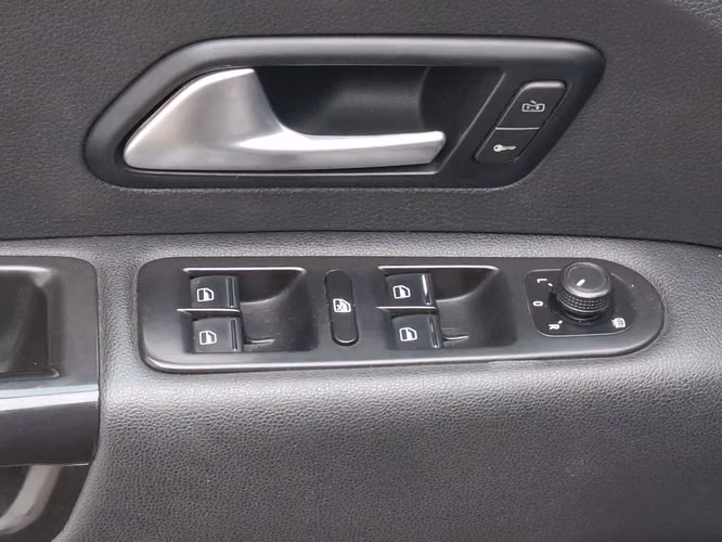 VOLKSWAGEN AMAROK 2021 - Imagen 11